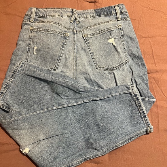 Jeans - Picture 3 of 3